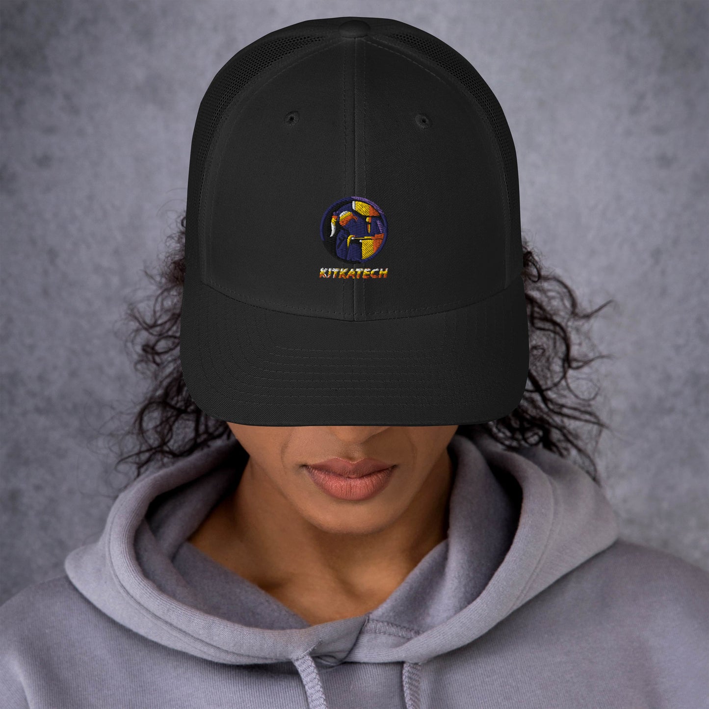 "Kitkatech" trucker lippis
