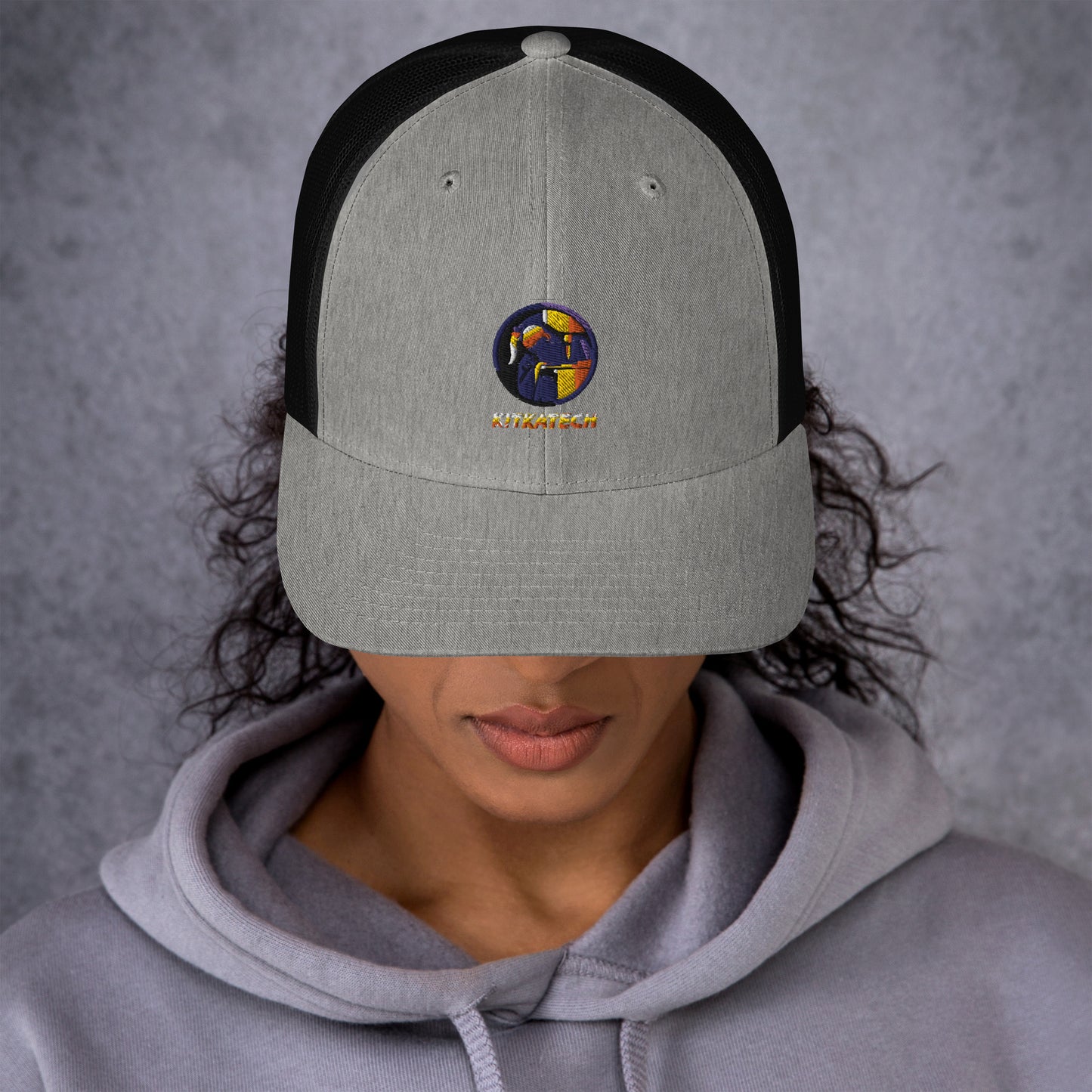 "Kitkatech" trucker lippis