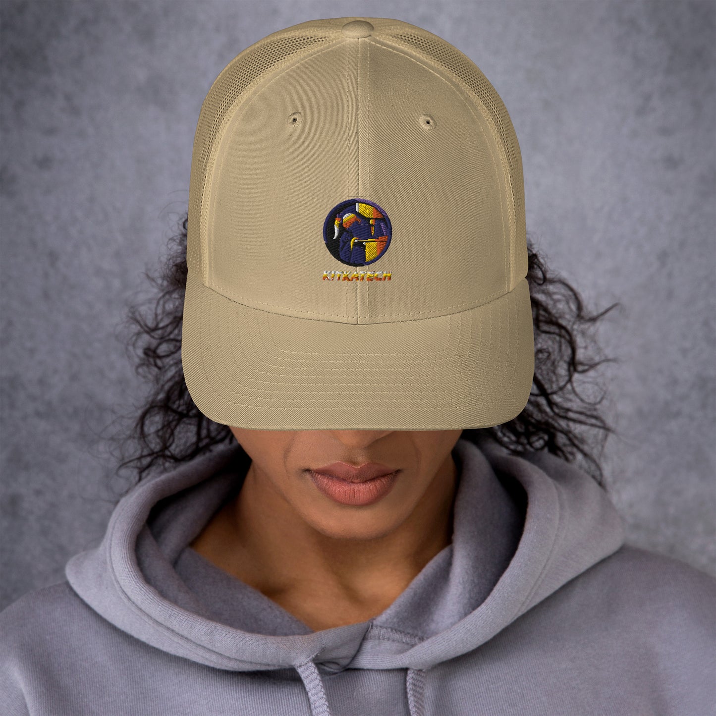"Kitkatech" trucker lippis