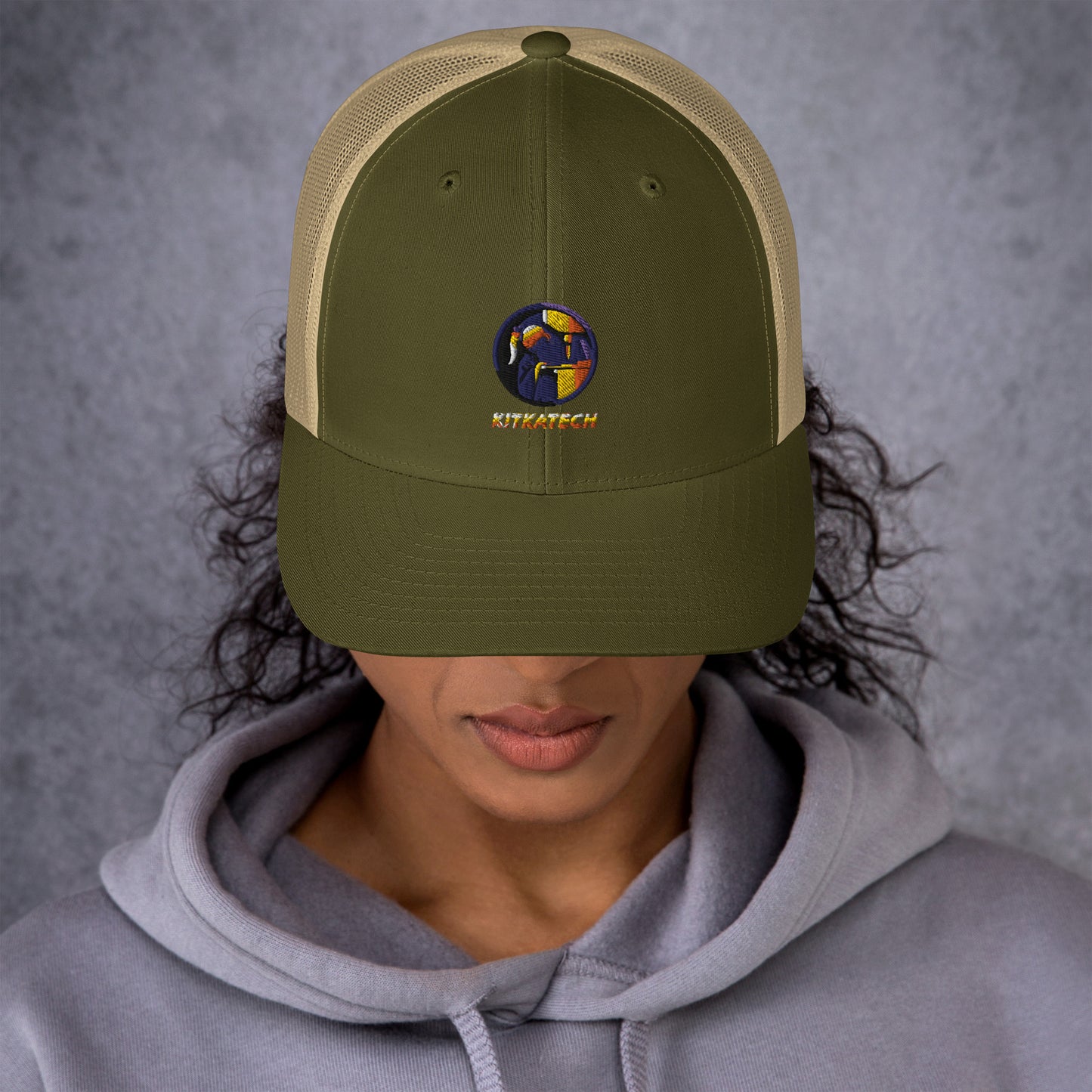 "Kitkatech" trucker lippis