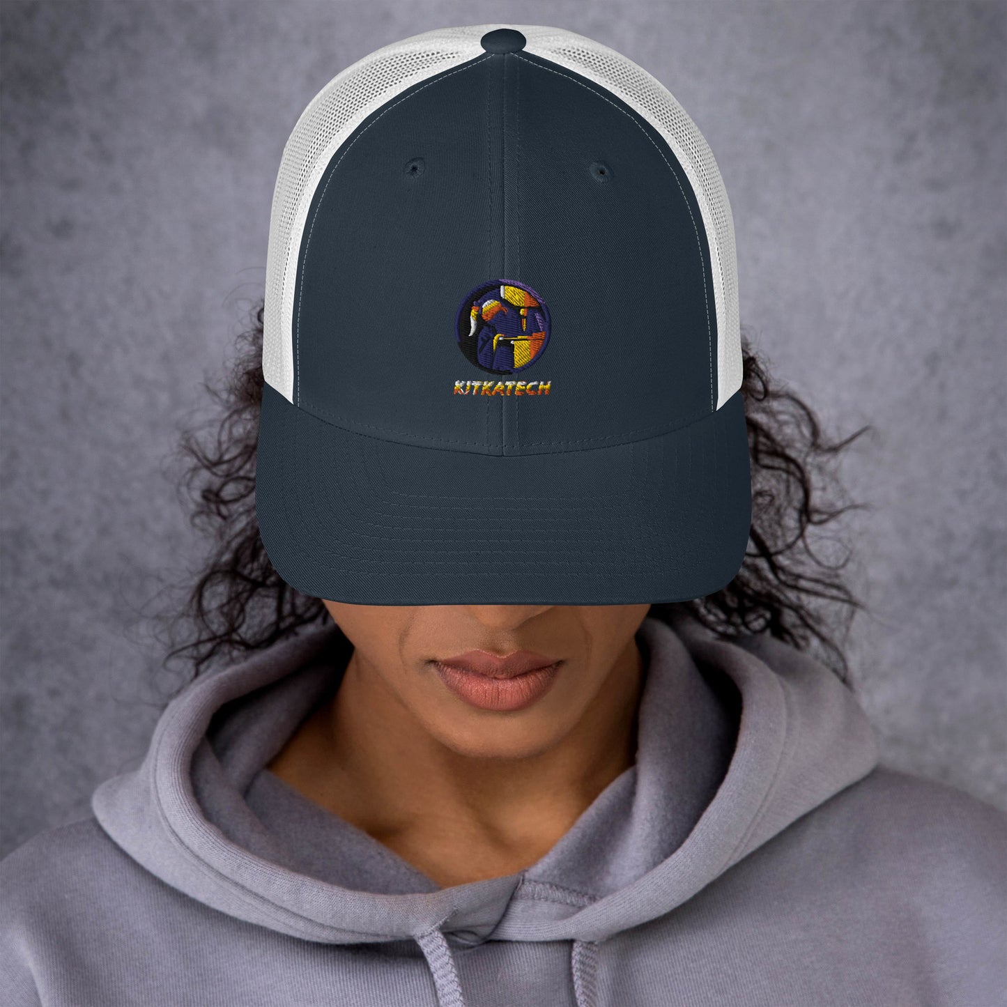 "Kitkatech" trucker lippis