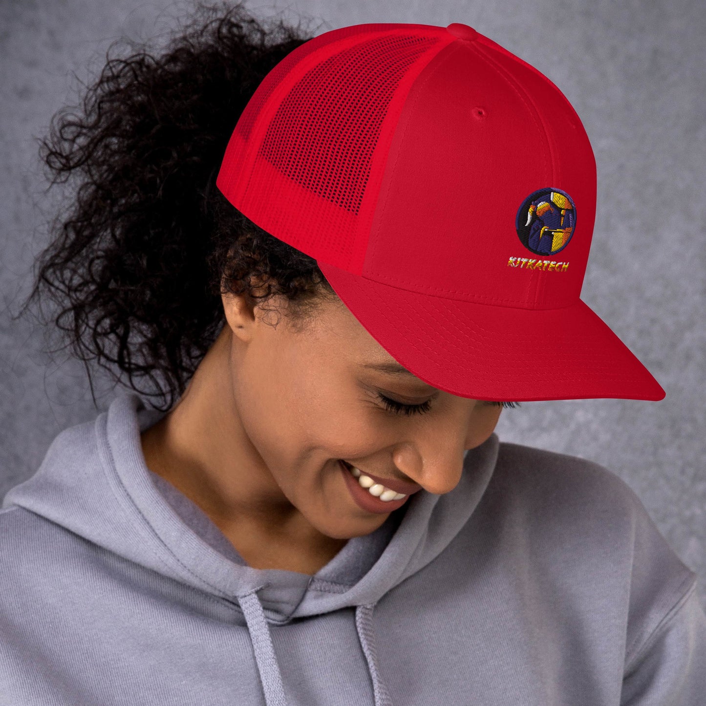 "Kitkatech" trucker lippis
