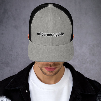 Trucker-Kappe „Wilderness Guide“.