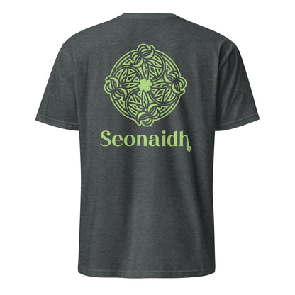 "Seonaidh" unisex t-paita (selkäprintti)