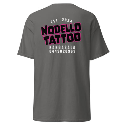 "Nodello Tattoo" unisex t-paita (logo selässä)