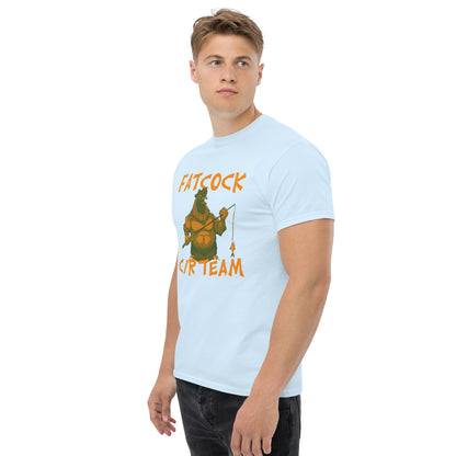 T-Shirt „Fatcock“, Jägerfarben (großes Logo auf der Vorderseite)