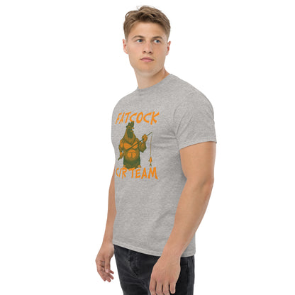 T-Shirt „Fatcock“, Jägerfarben (großes Logo auf der Vorderseite)